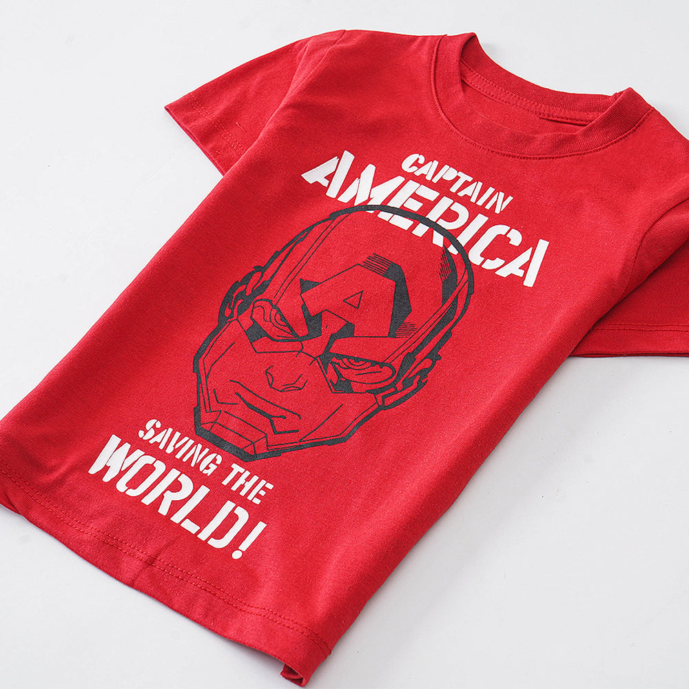 Heroic Style: Red Captain America T-Shirt with Bold Graphic