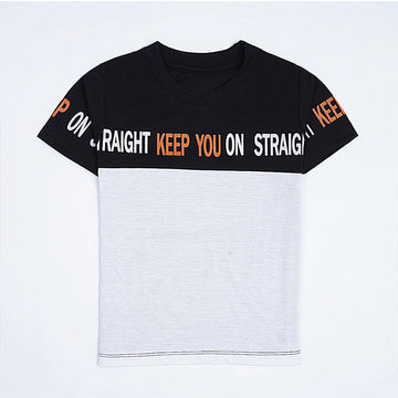 Urban Edge: Two-Tone T-Shirt with Graphic Text and Contrast