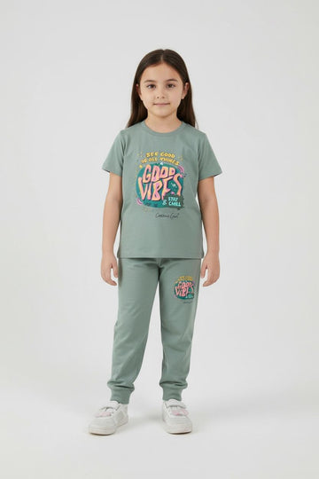 Good Vibes Only: Cozy Pajama Set with Positive Messages
